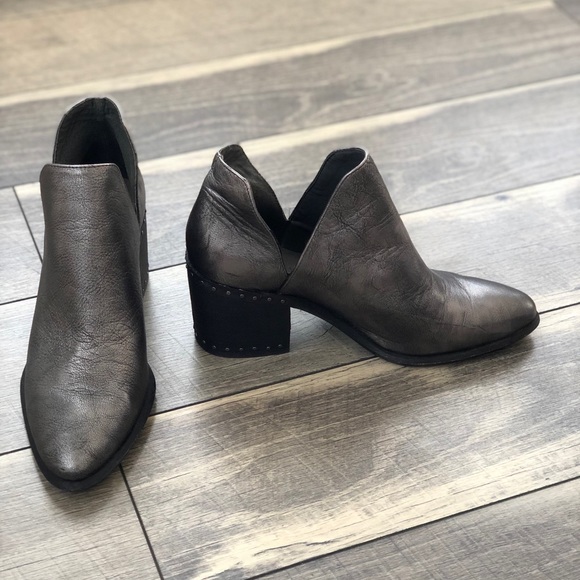 Metallic silver Vince Camuto Studded boots. Mid heel, bootie style - Picture 2 of 7